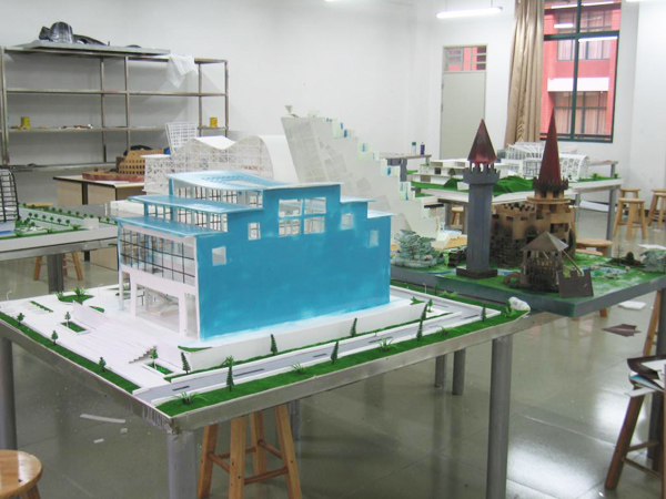 ����ģ�͹�˾������ģ������